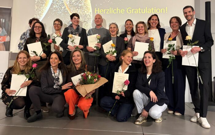 An der Diplomfeier für die Betrieblichen Mentorinnen und Mentoren konnten 18 Absolventinnen und Absolventen der Lernwerkstatt Olten (LWO) ihren erfolgreichen Abschluss feiern.